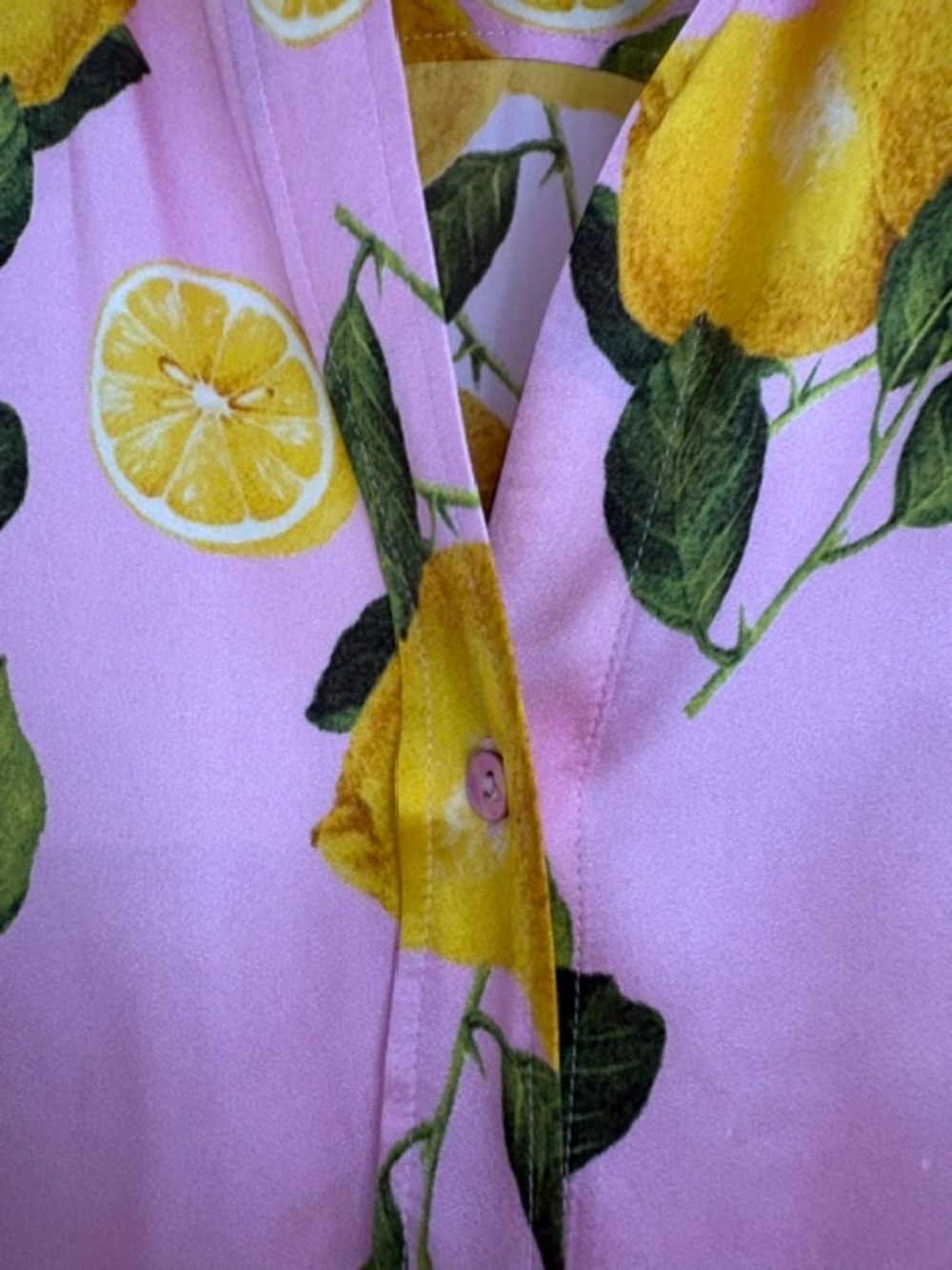 L'Agence 100% silk lemon floral button down blouse. - Picture 5 of 12